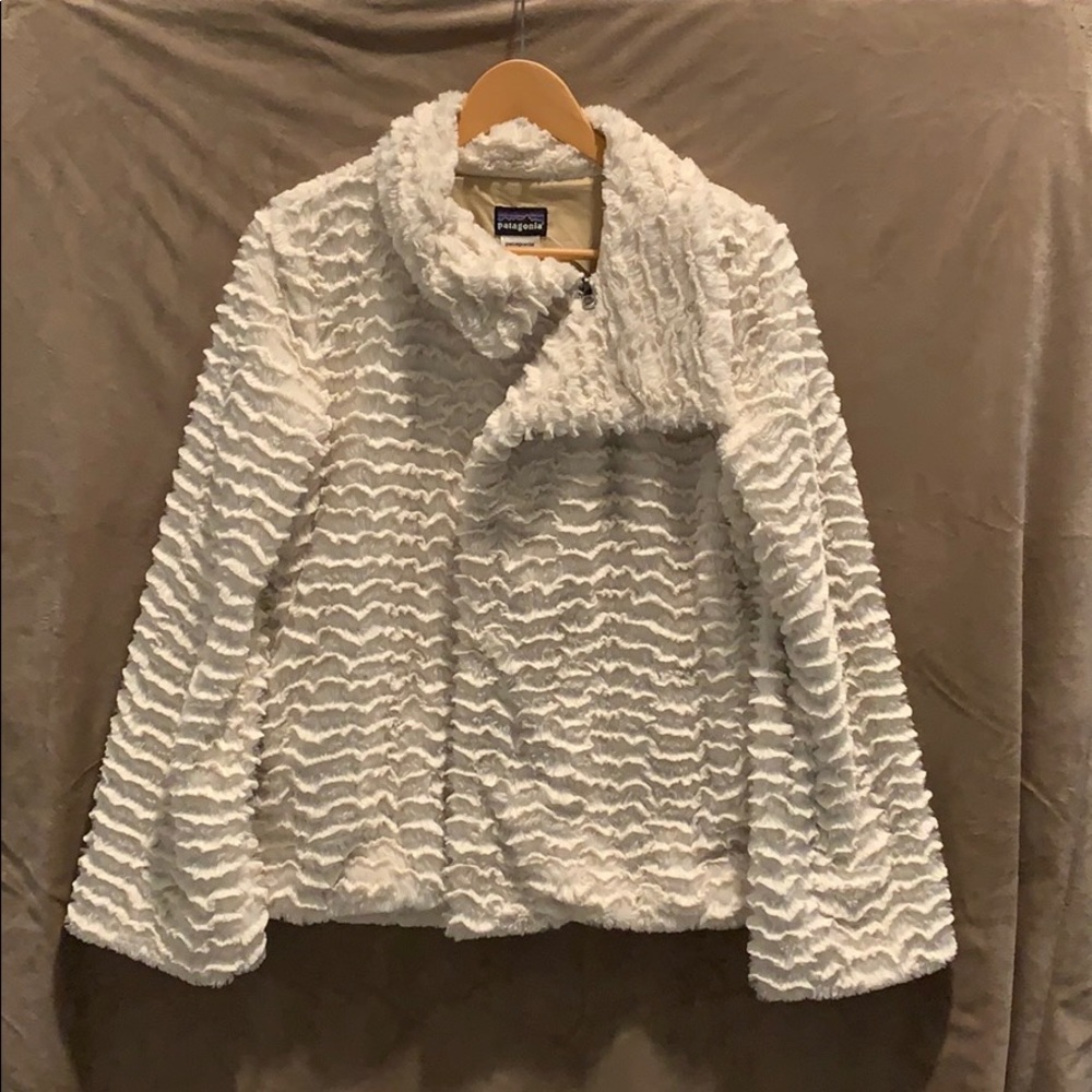Women’s Patagonia jacket Size M